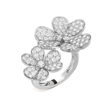 Blossom Between Finger Ring-Rings-Blizzm