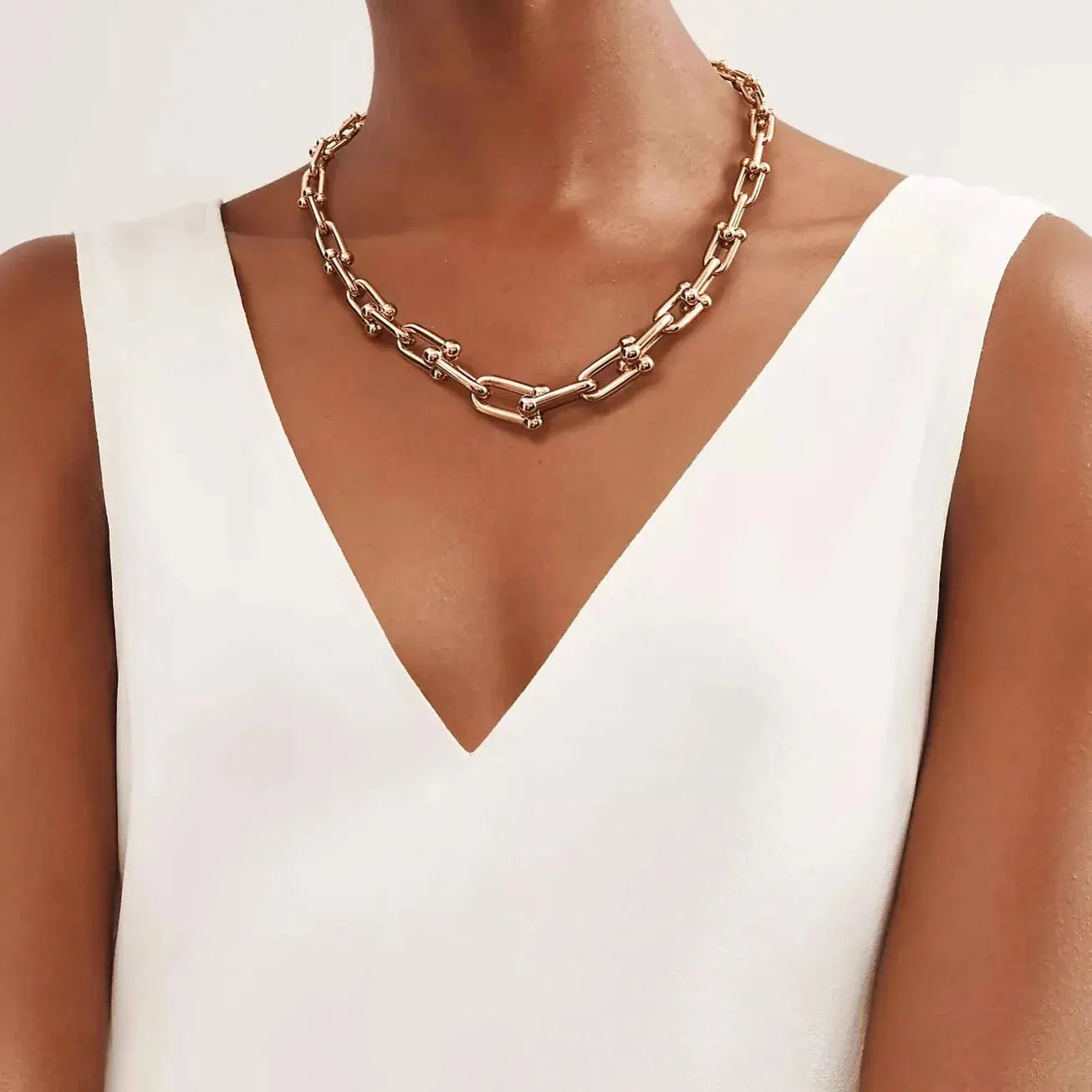 Link Graduated Necklace-Necklaces-Blizzm
