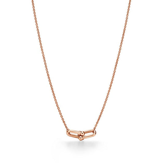 Auriel Link Pendant-Necklaces-Blizzm