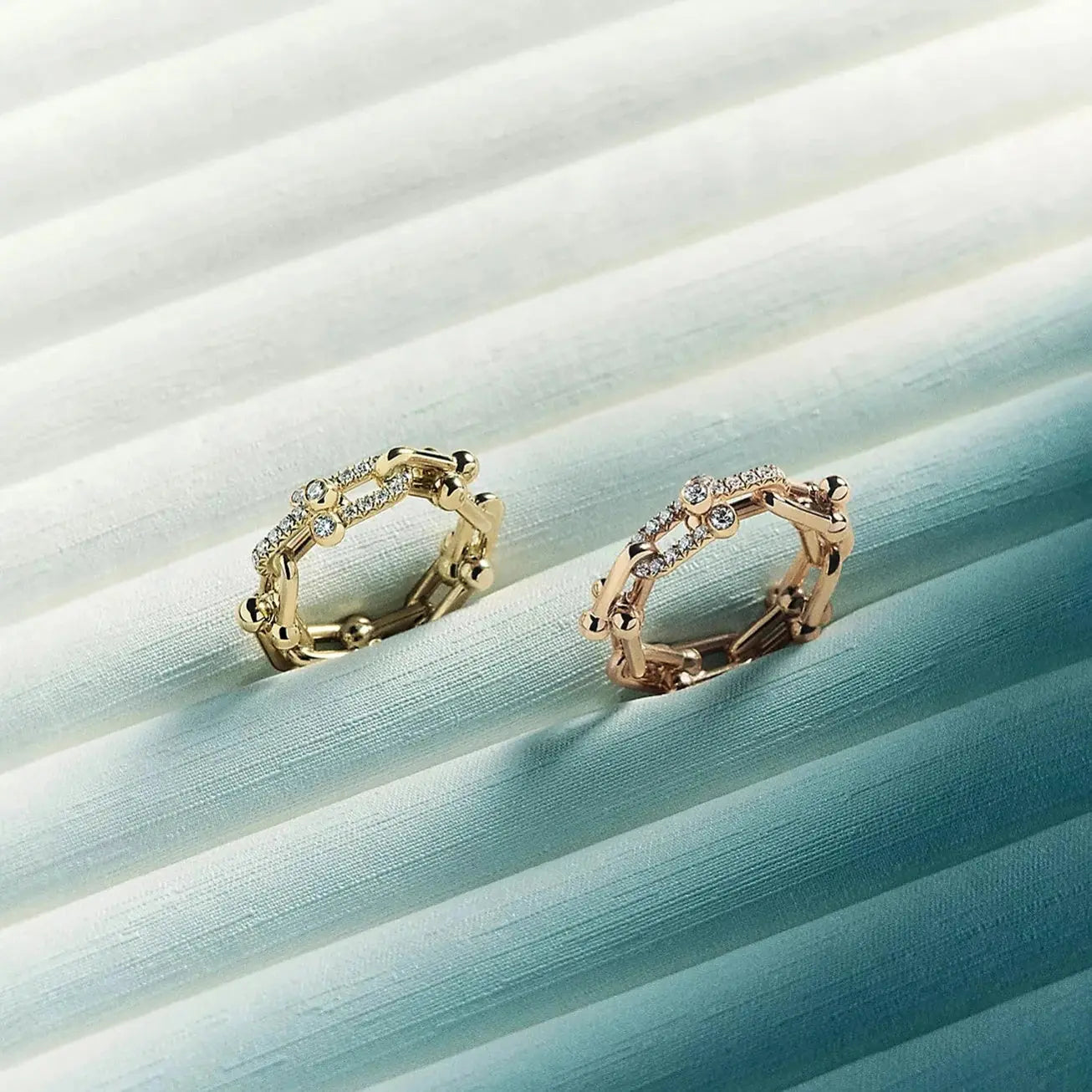 Crystal Link Ring-Rings-Blizzm