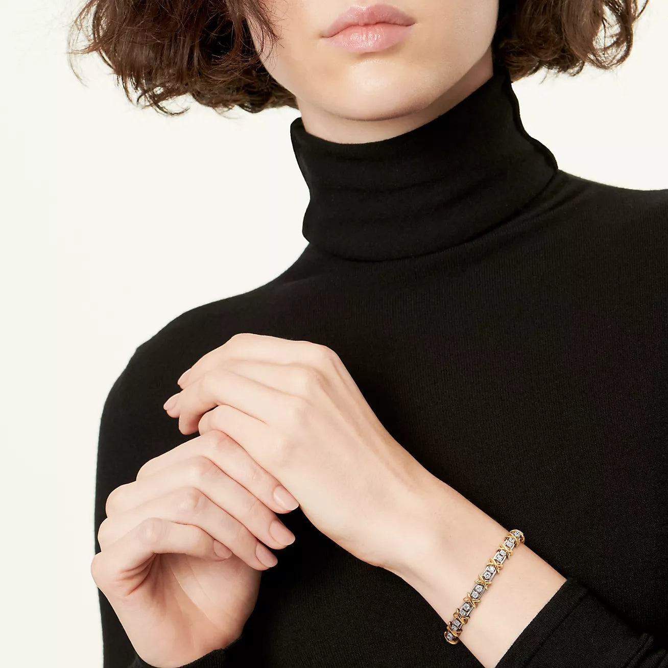 Eterna Crystal Bracelet-Bracelets-Blizzm