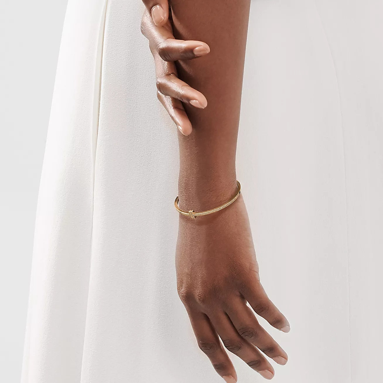 Linea Pave Hinged Bangle-Bracelets-Blizzm