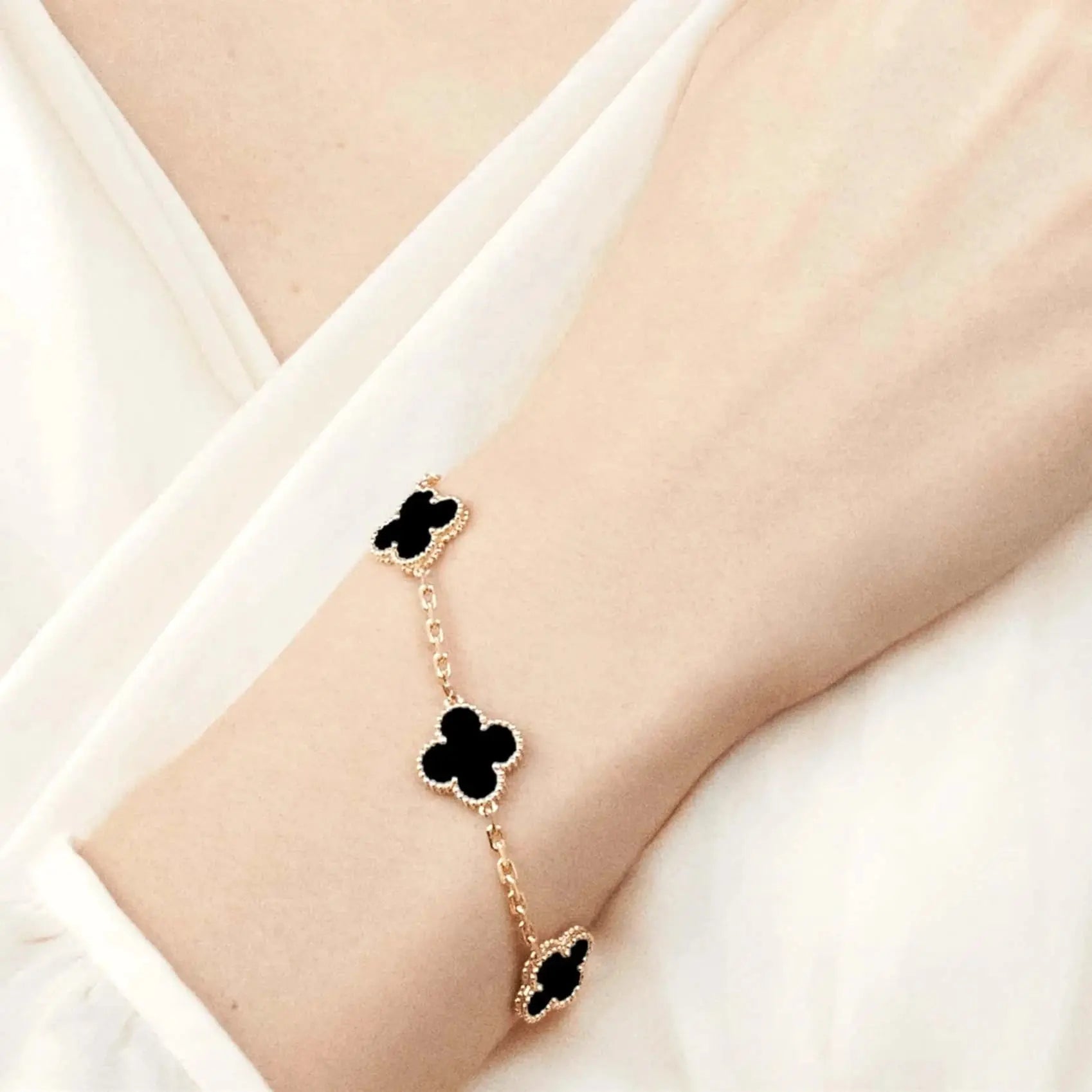 Luxury Clover Bracelet-Bracelets-Blizzm