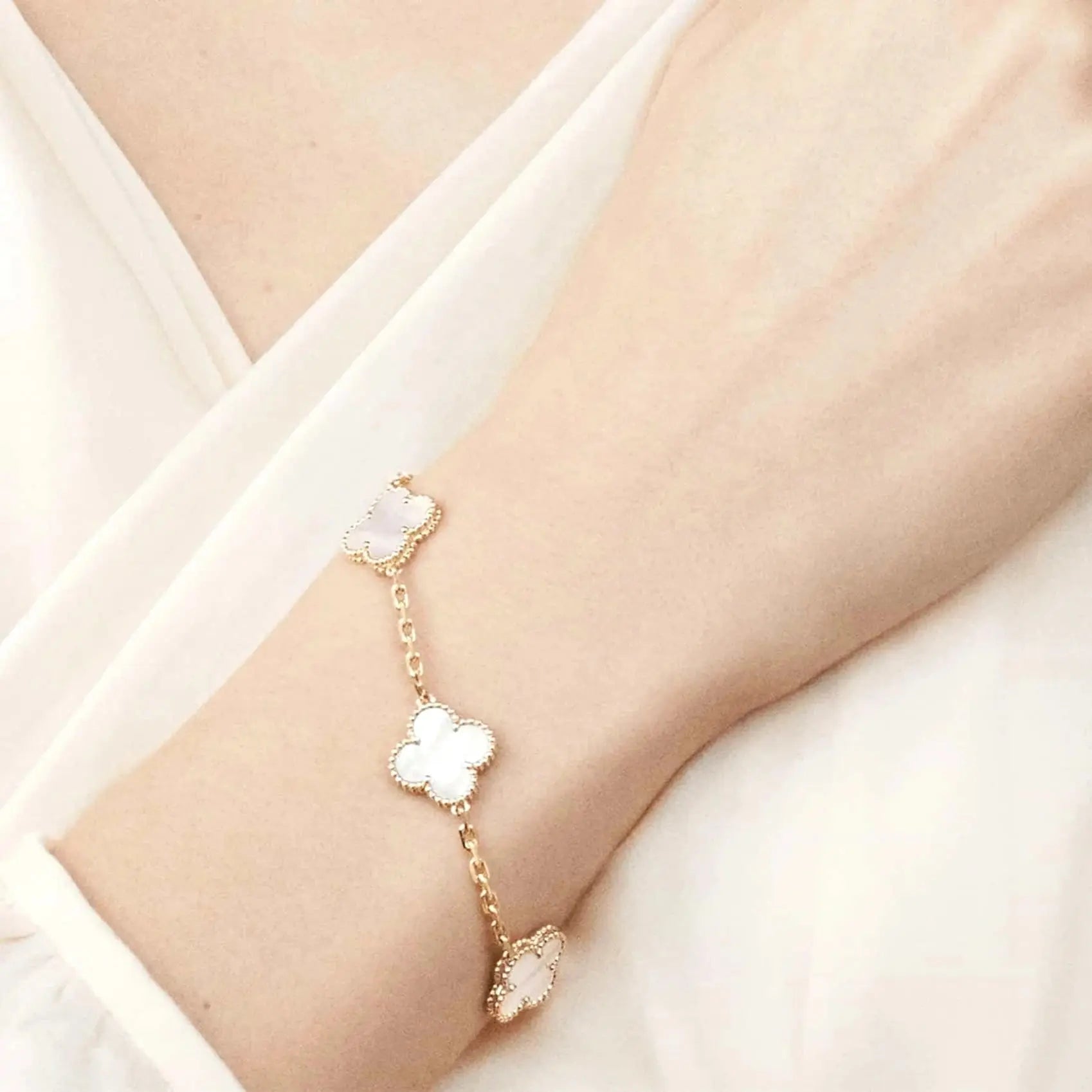 Luxury Clover Bracelet-Bracelets-Blizzm