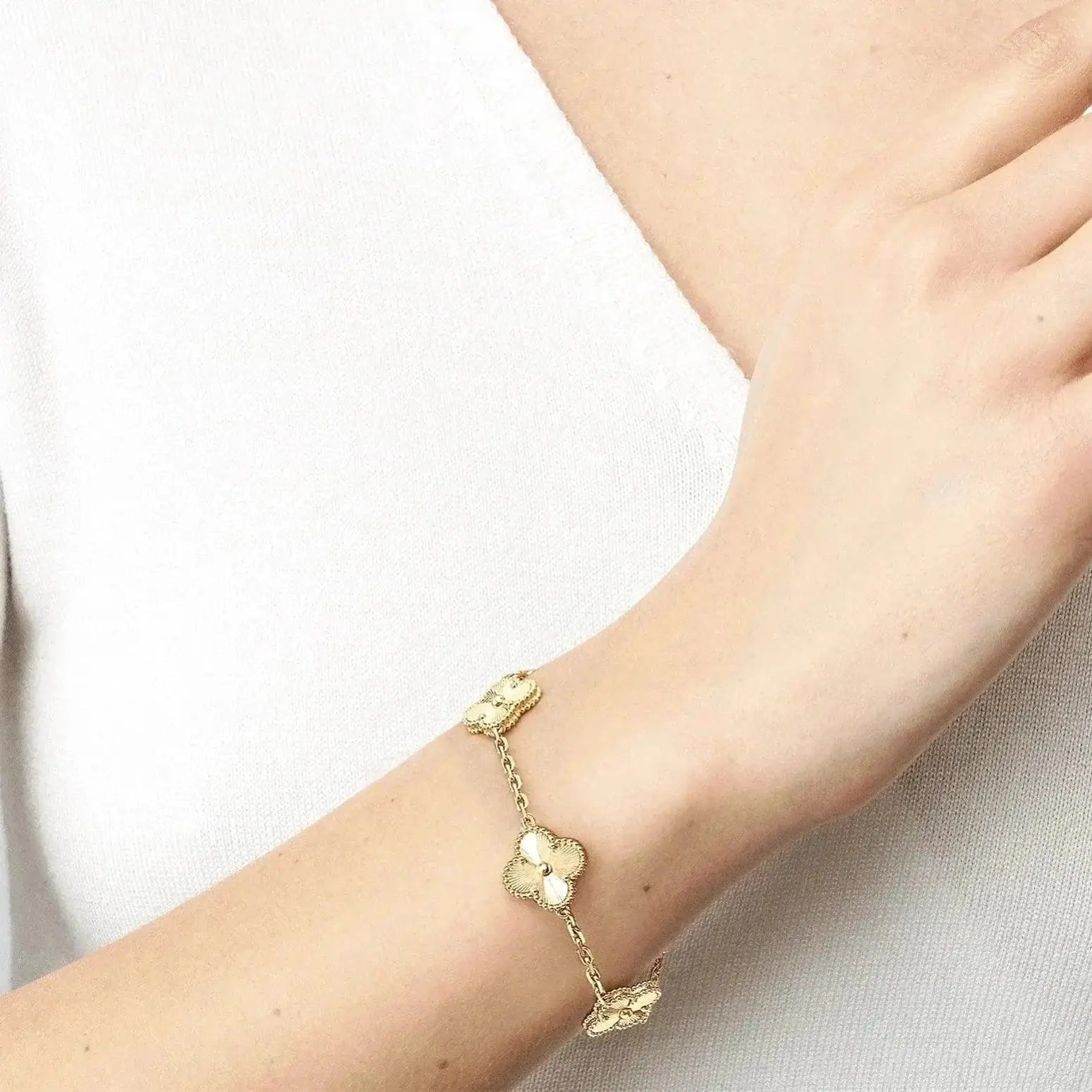 Luxury Clover Bracelet-Bracelets-Blizzm