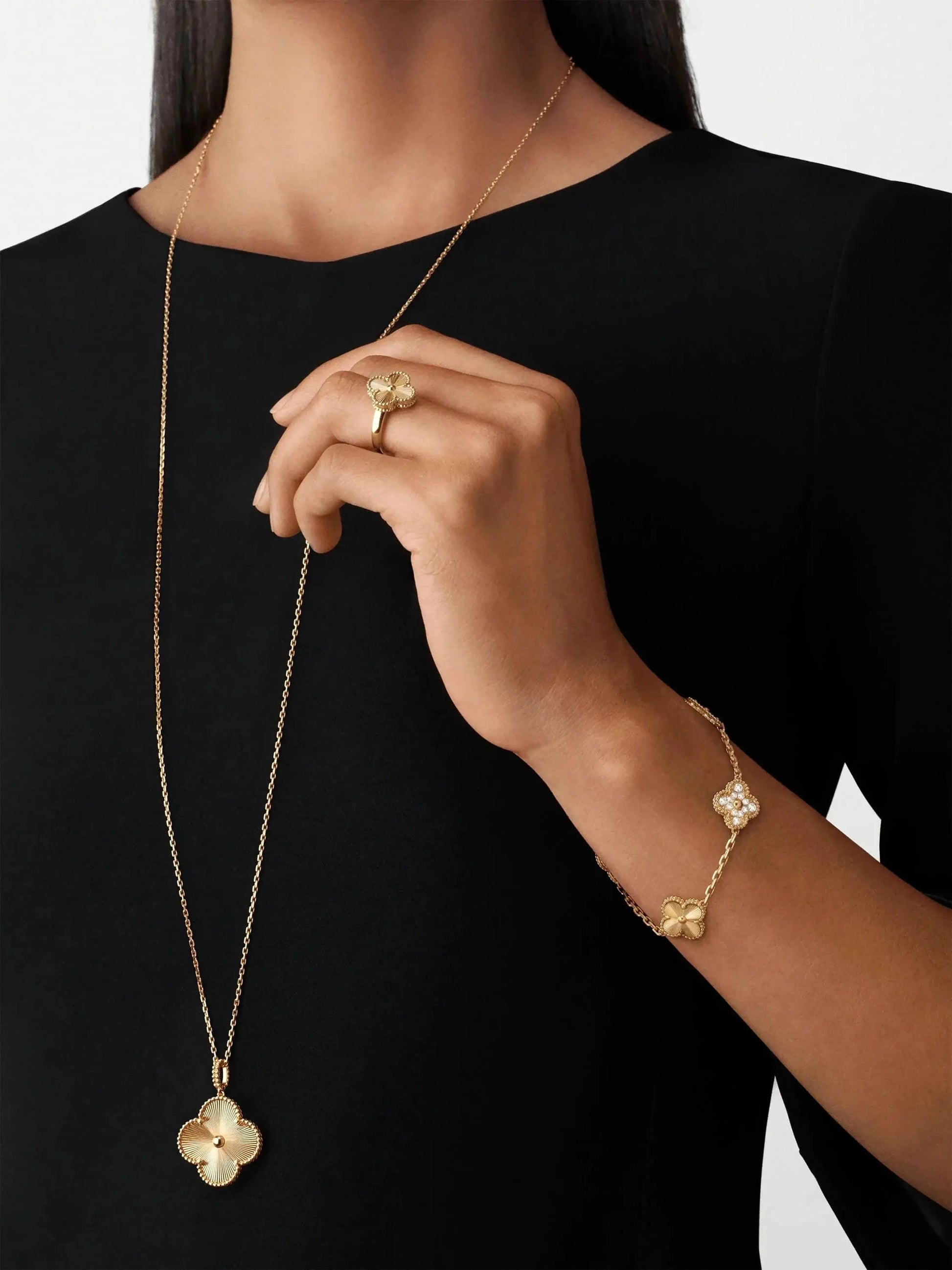 Luxury Clover Crystal Bracelet-Bracelets-Blizzm