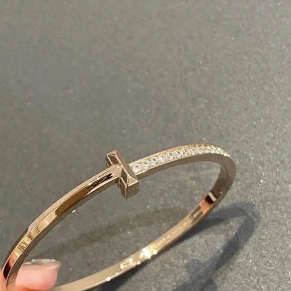 Sleek Facet Crystal Bangle-Bracelets-Blizzm