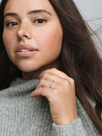 Solara Square Halo Ring-Rings-Blizzm
