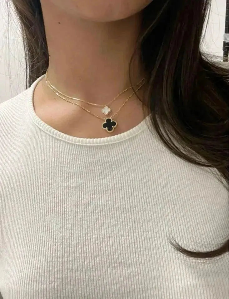 Stunning Clover Necklace-Necklaces-Blizzm