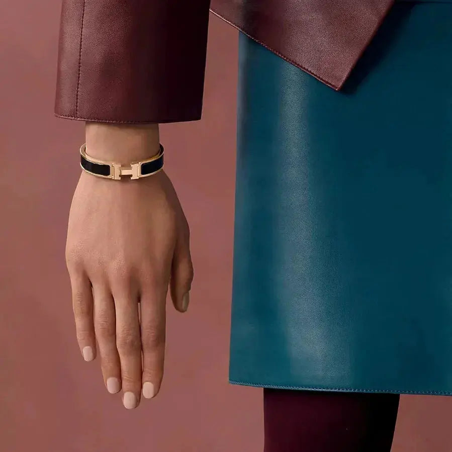 Chic H bracelet