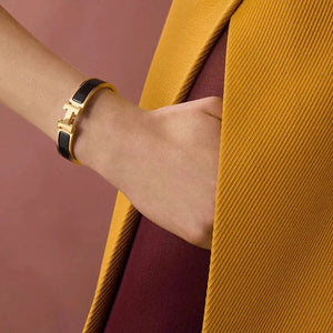 Chic H bracelet