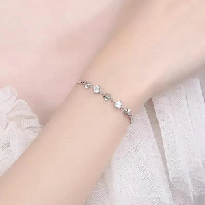 Round Cut Moissanite Gold Bracelet