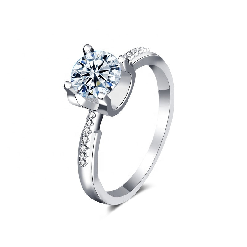 Tauren Claw 1ct Moissanite Ring