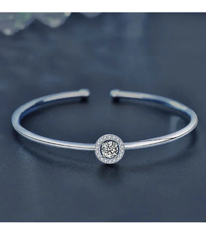 Luxurious Moissanite Silver Bracelet
