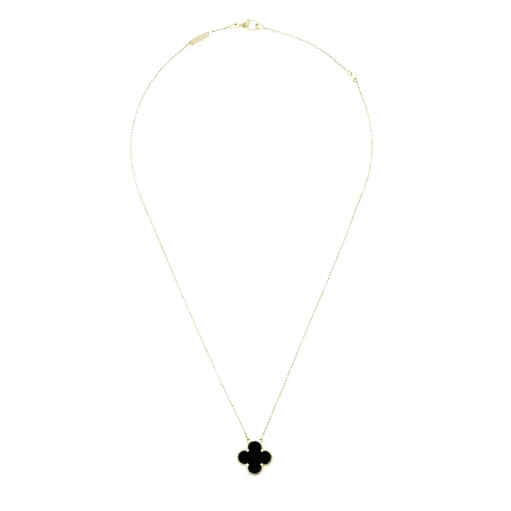 Stunning Clover Necklace